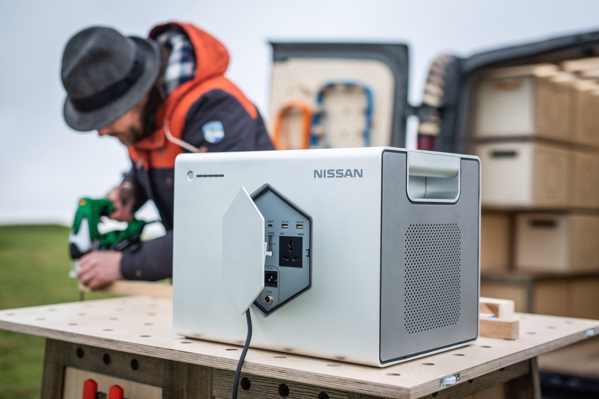 Nissan Unveils Nv300 Concept Van, A Mobile Workshop For A Creati