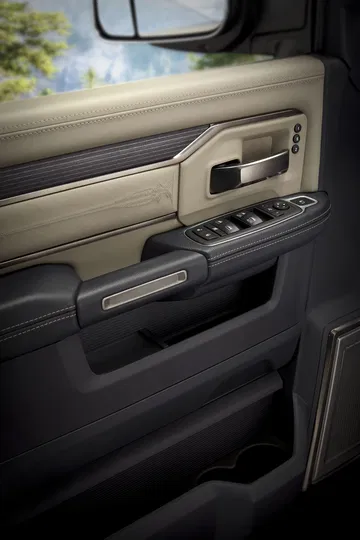 2019 Ram Heavy Duty Limited Interior