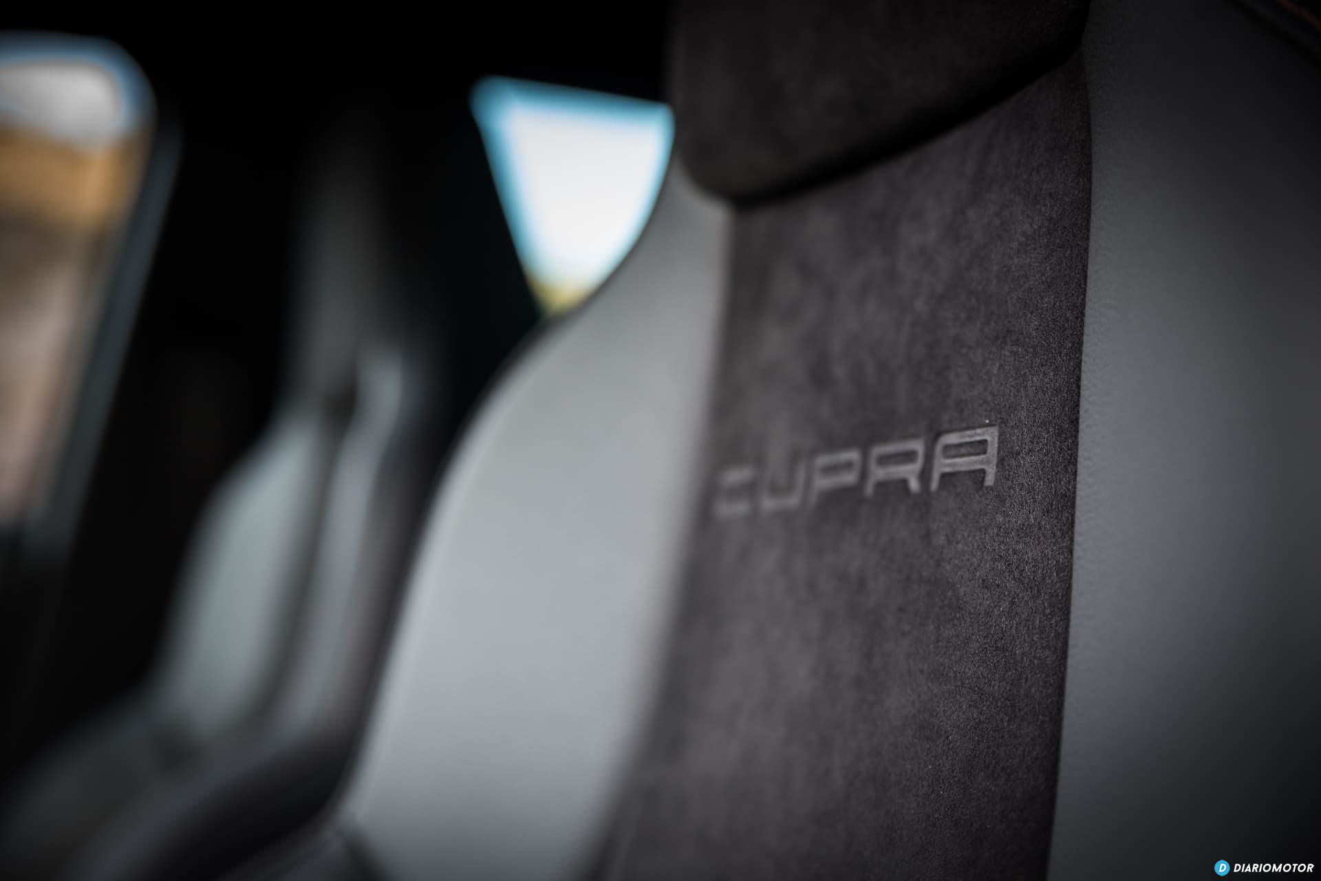 Seat Leon Cupra R Interior 2