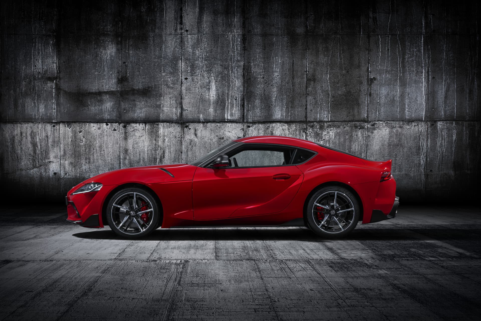 Todos Los Detalles Rojo Exterior Toyota Supra Red Studio 004 410783