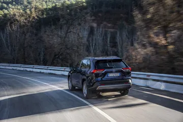 Toyota Rav4 2019 0119 037