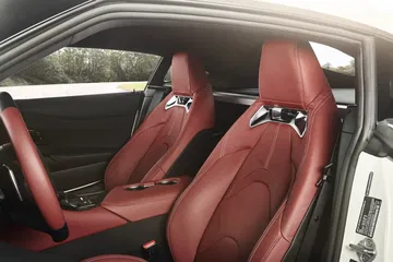 Toyota Supra Asientos 2019 044