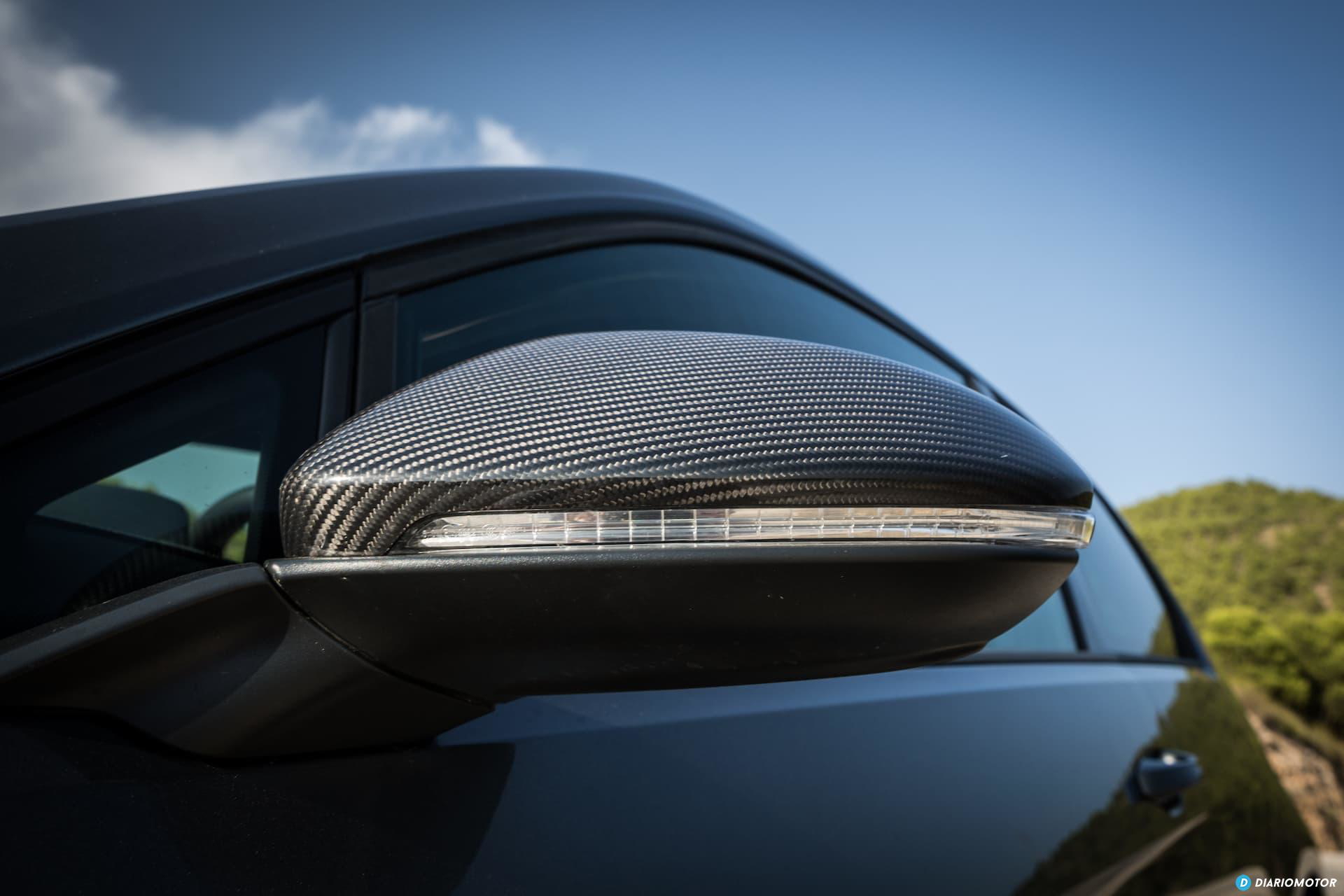 Volkswagen Golf R 2