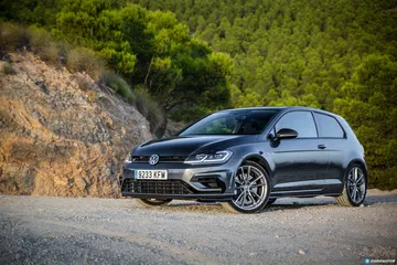 Volkswagen Golf R 5