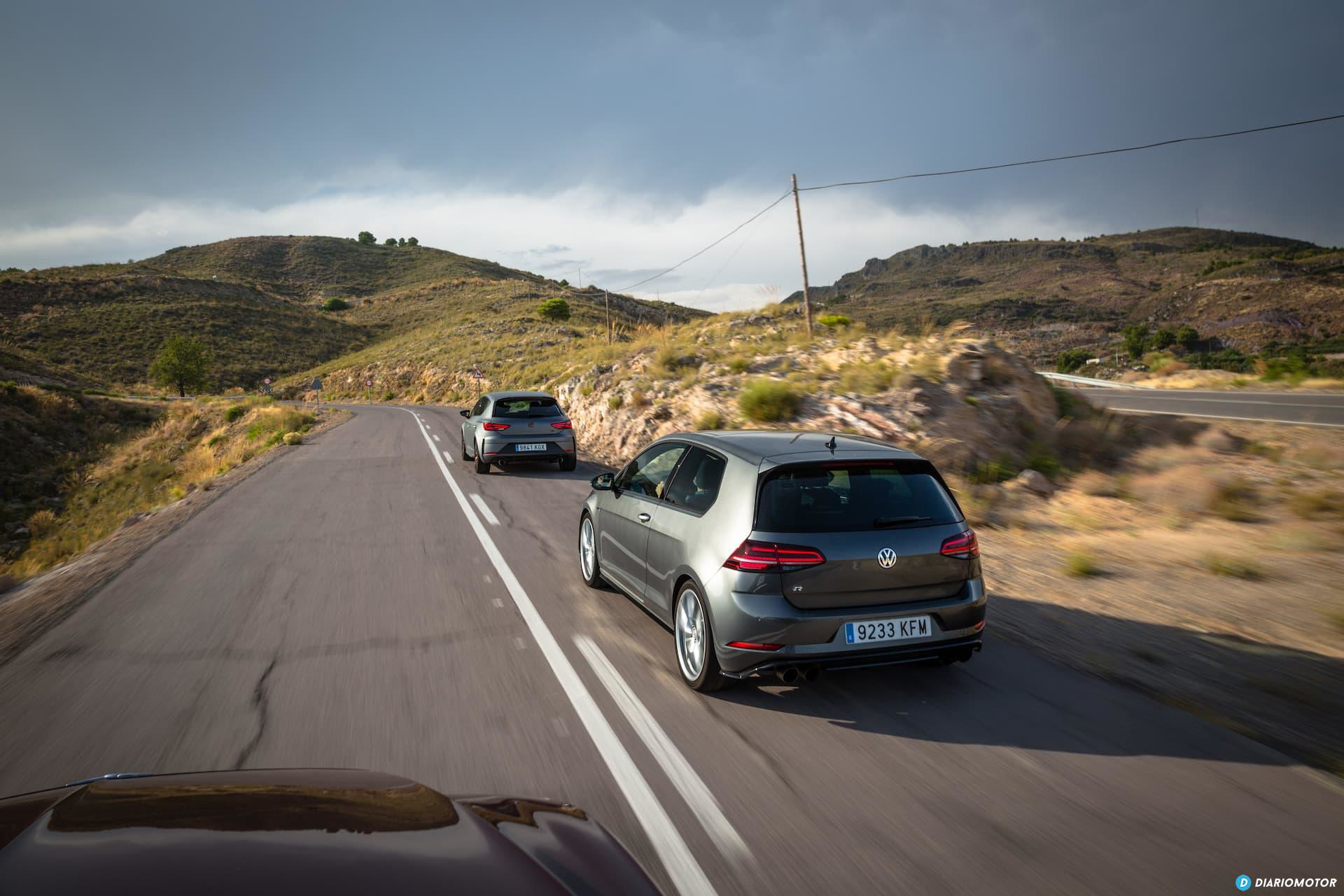 Volkswagen Golf R Seat Leon Cupra R 13
