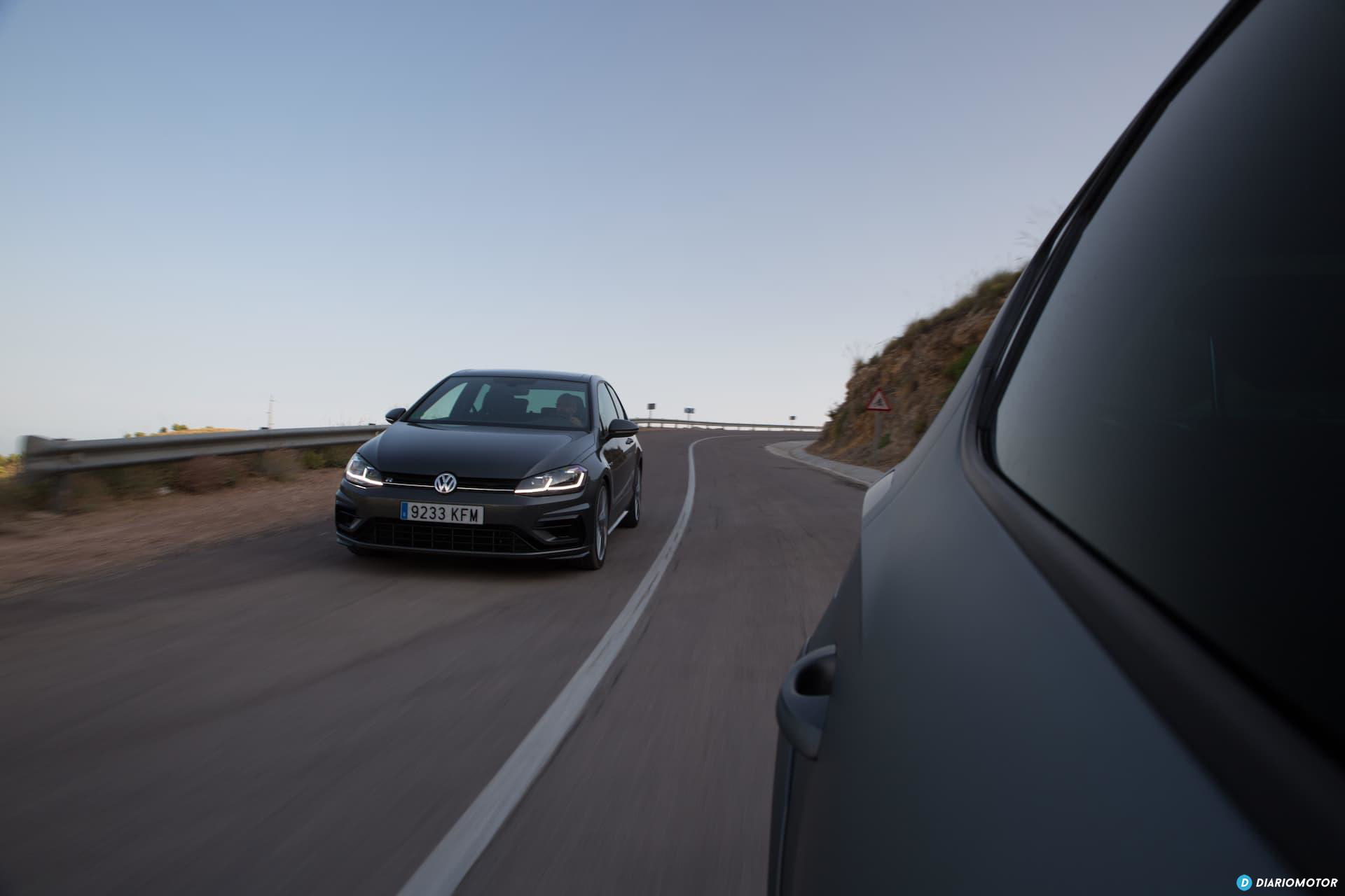 Volkswagen Golf R Seat Leon Cupra R 19