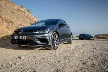 Volkswagen Golf R Seat Leon Cupra R 24