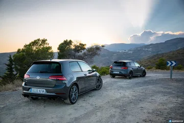 Volkswagen Golf R Seat Leon Cupra R 63