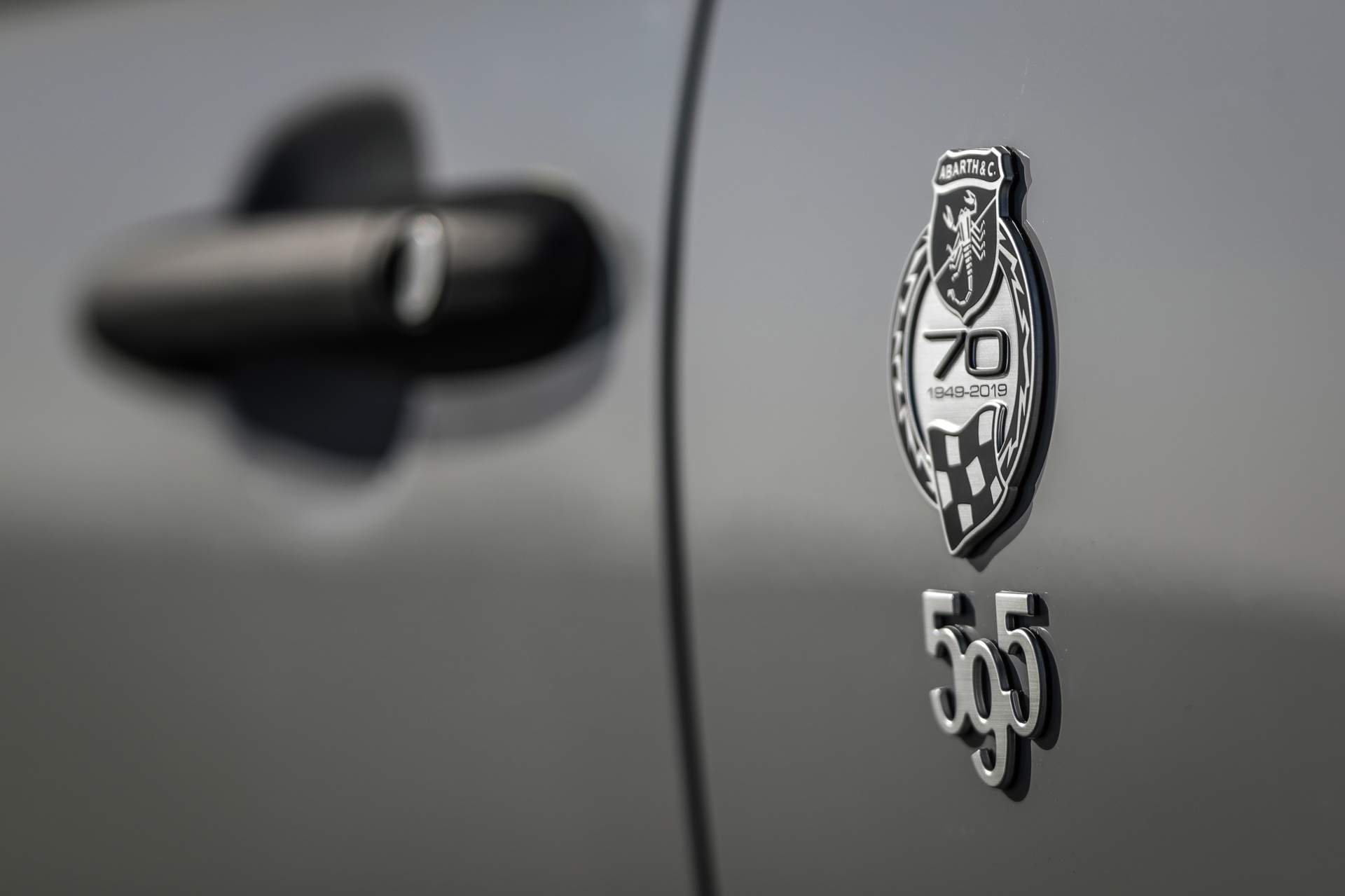 Abarth 595 Esseesse 2019 16