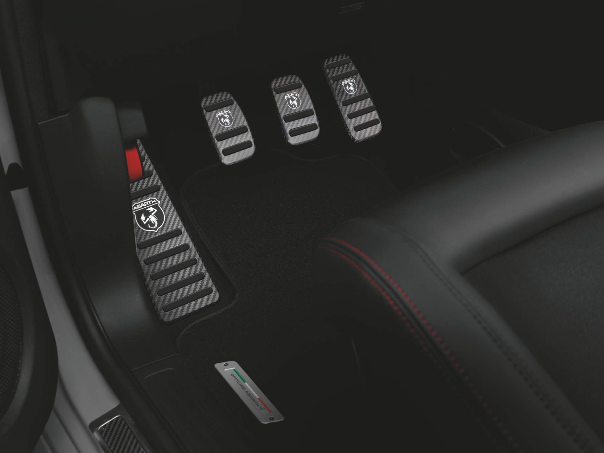 Abarth 595 Esseesse 2019 26