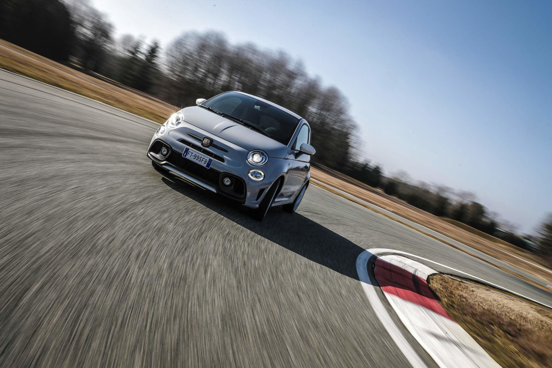 Abarth 595 Esseesse 2019 8