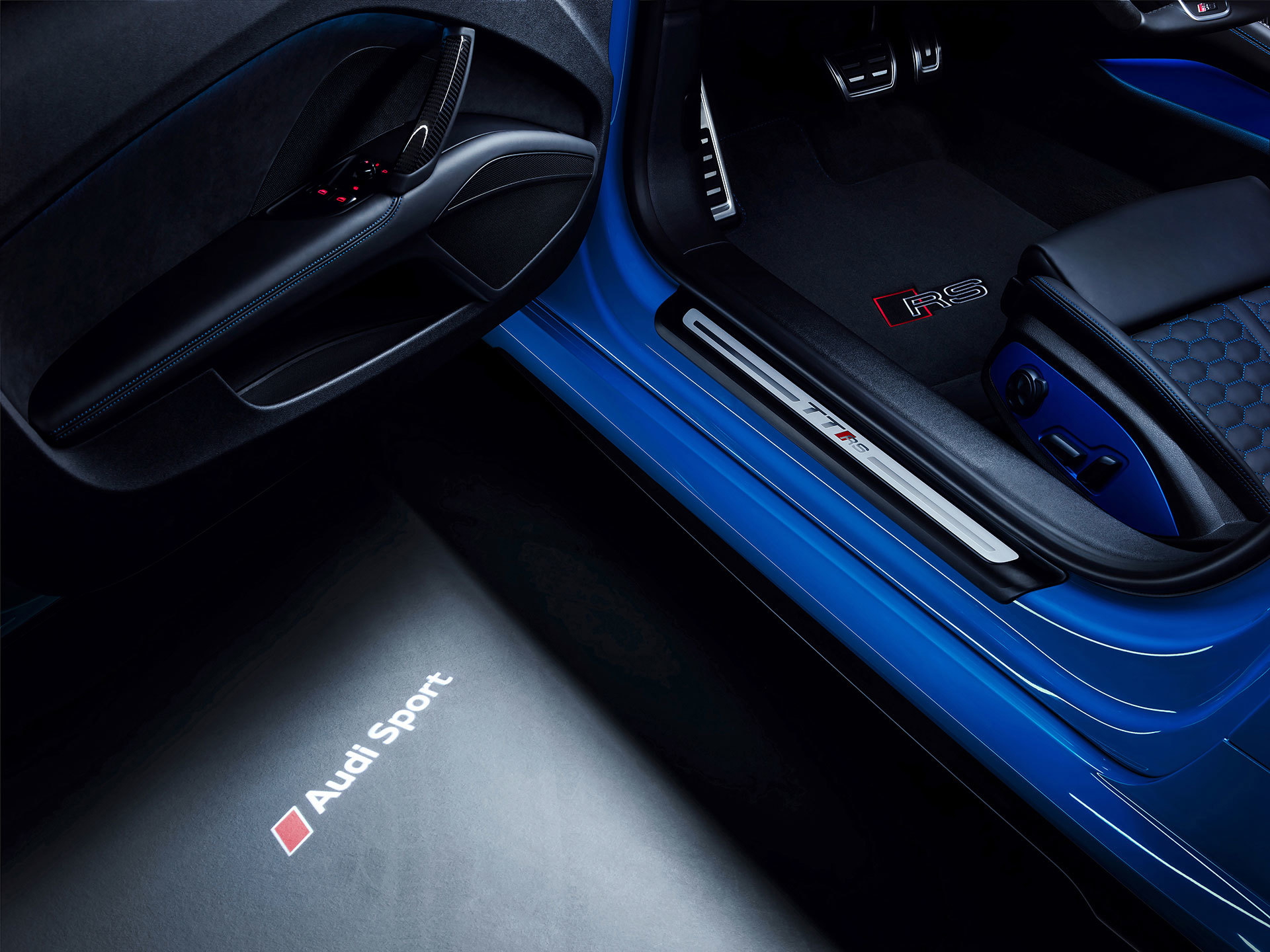 Audi Tt Rs 2019 Azul Exterior Detalles 05