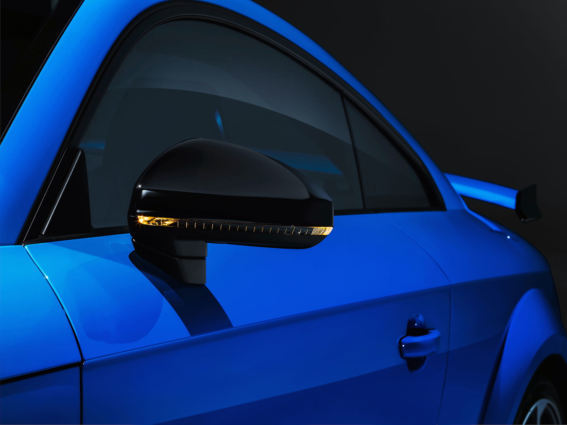 Audi Tt Rs 2019 Azul Exterior Detalles 08