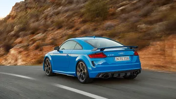 Audi Tt Rs 2019 Azul Exterior Movimiento 03