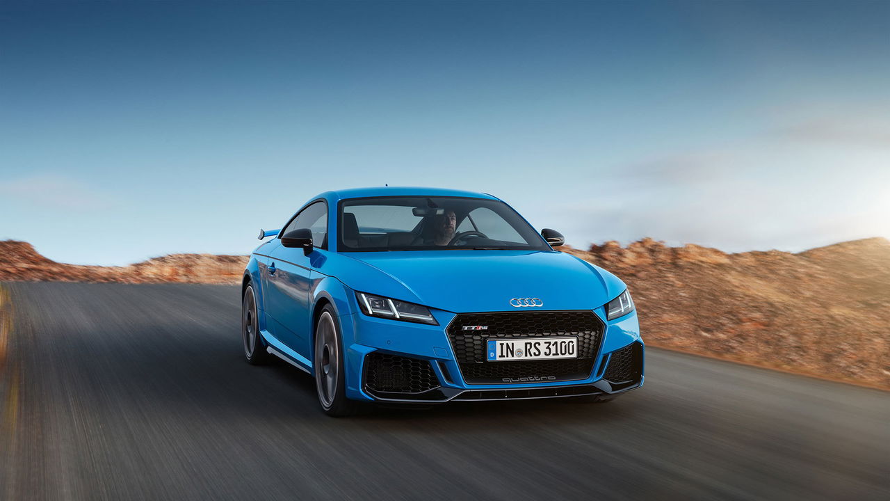Audi Tt Rs 2019 Azul Exterior Movimiento 04