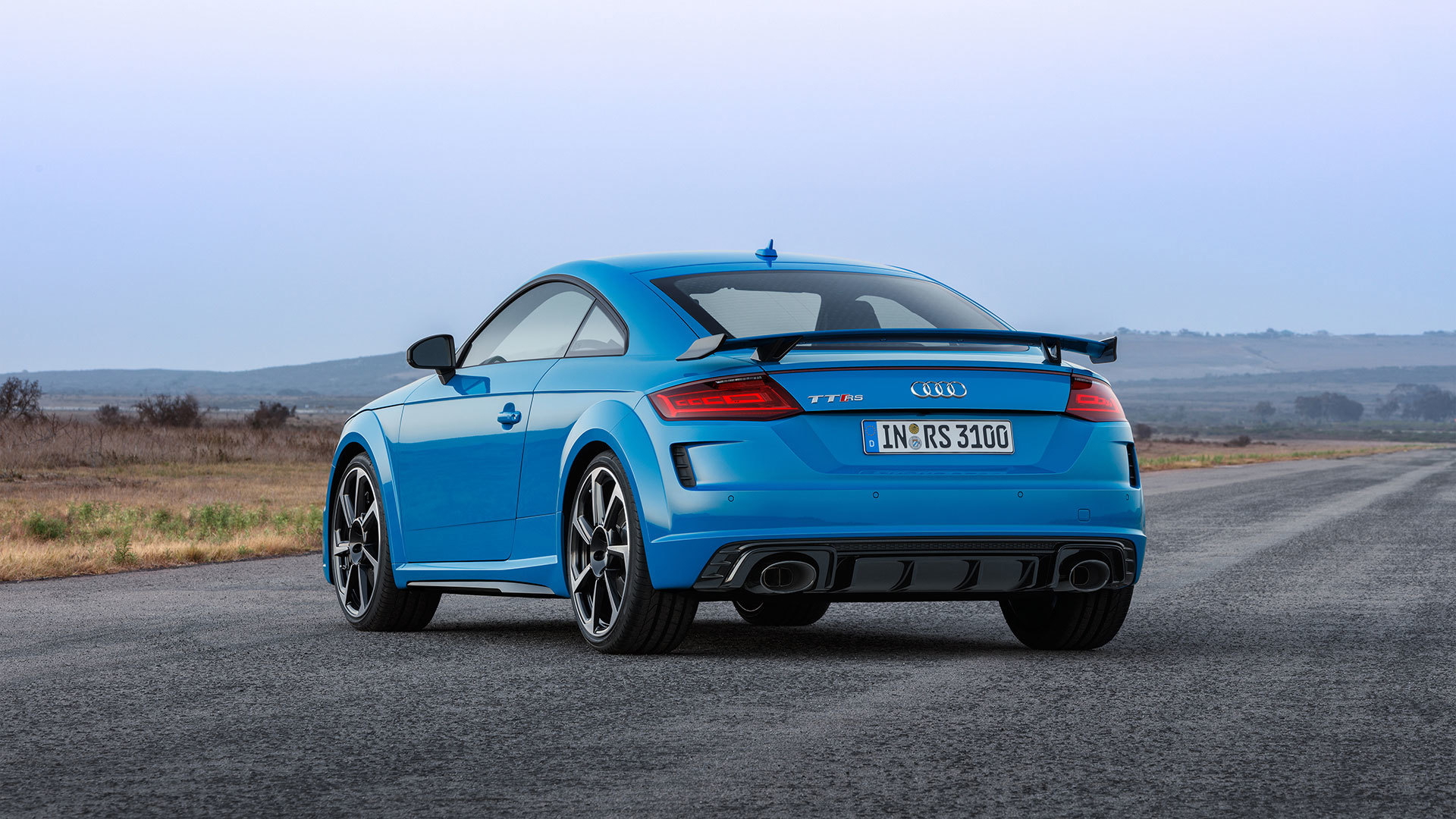 Audi Tt Rs 2019 Azul Exterior Movimiento 12