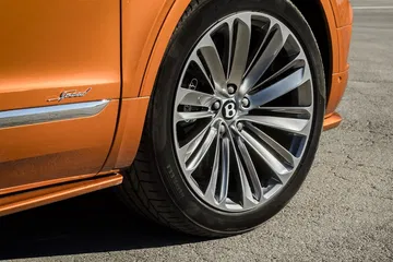 Bentley Bentayga Speed 0219 010