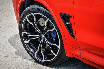 Bmw X4 M 2019 Rojo Detalles 01
