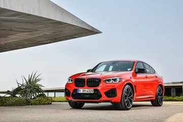 Bmw X4 M 2019 Rojo Exterior Movimiento 02