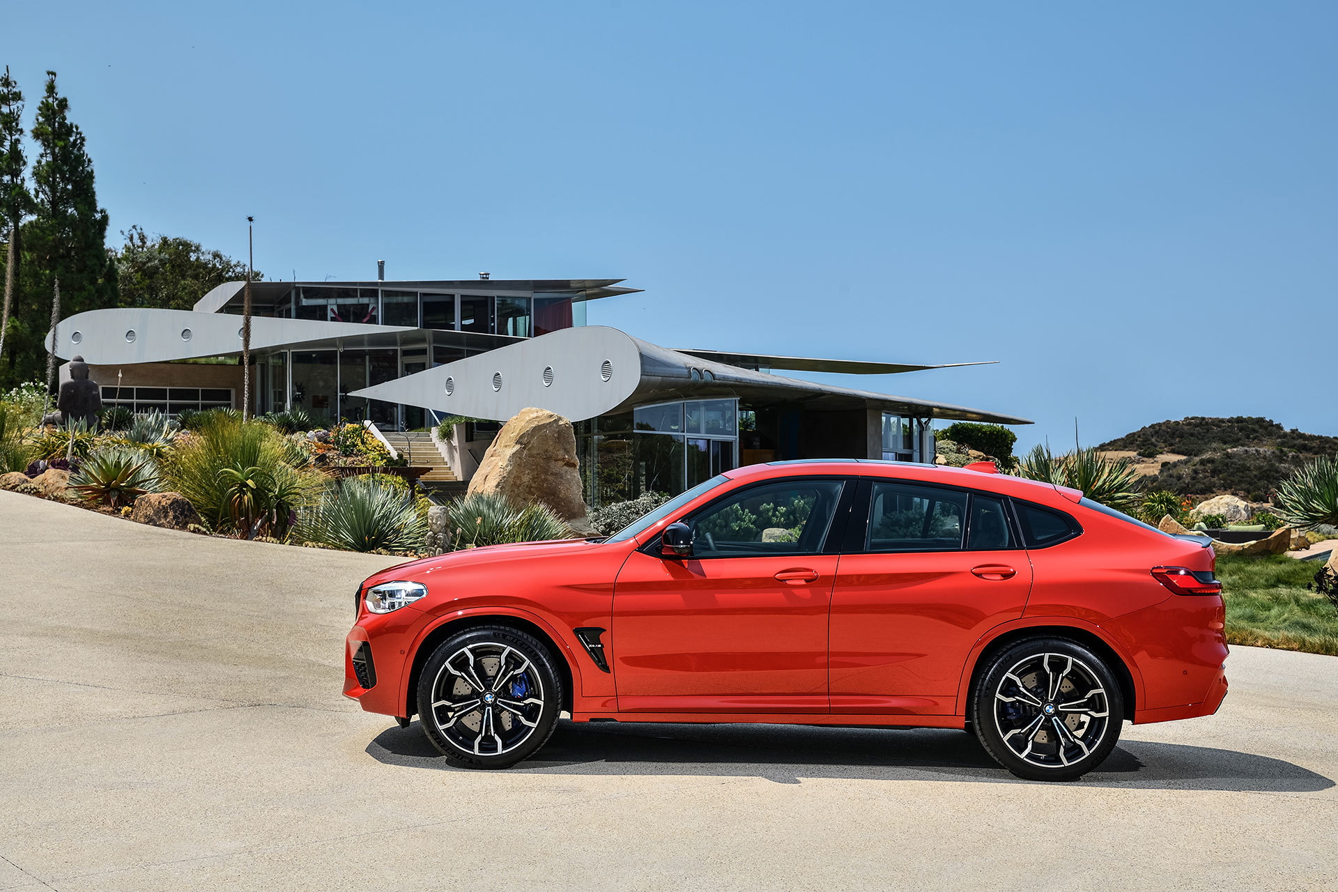 Bmw X4 M 2019 Rojo Exterior Movimiento 03