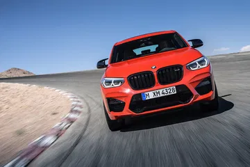 Bmw X4 M 2019 Rojo Exterior Movimiento 04