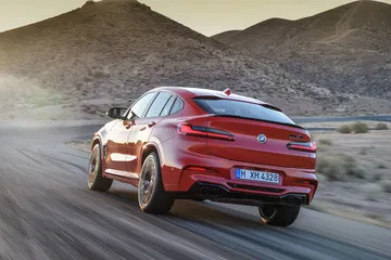 Bmw X4 M 2019 Rojo Exterior Movimiento 13
