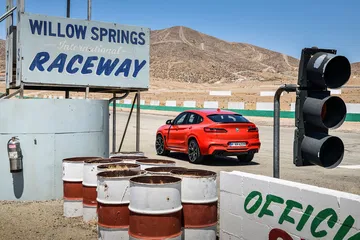Bmw X4 M 2019 Rojo Exterior Movimiento 20