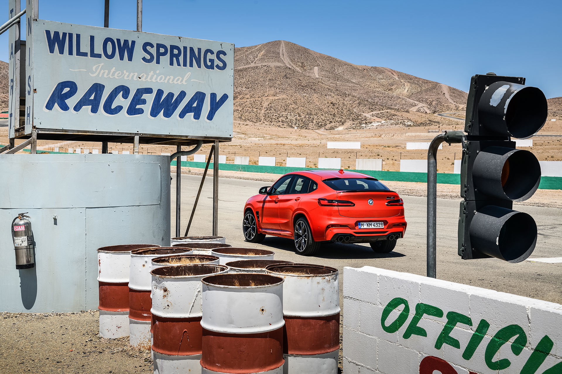 Bmw X4 M 2019 Rojo Exterior Movimiento 20