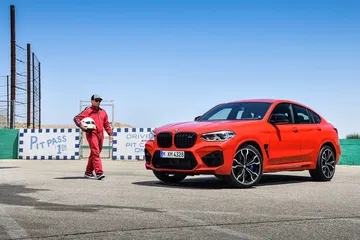 Bmw X4 M 2019 Rojo Exterior Movimiento 21