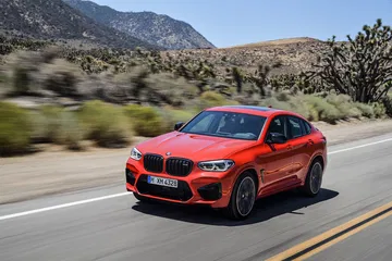 Bmw X4 M 2019 Rojo Exterior Movimiento 29