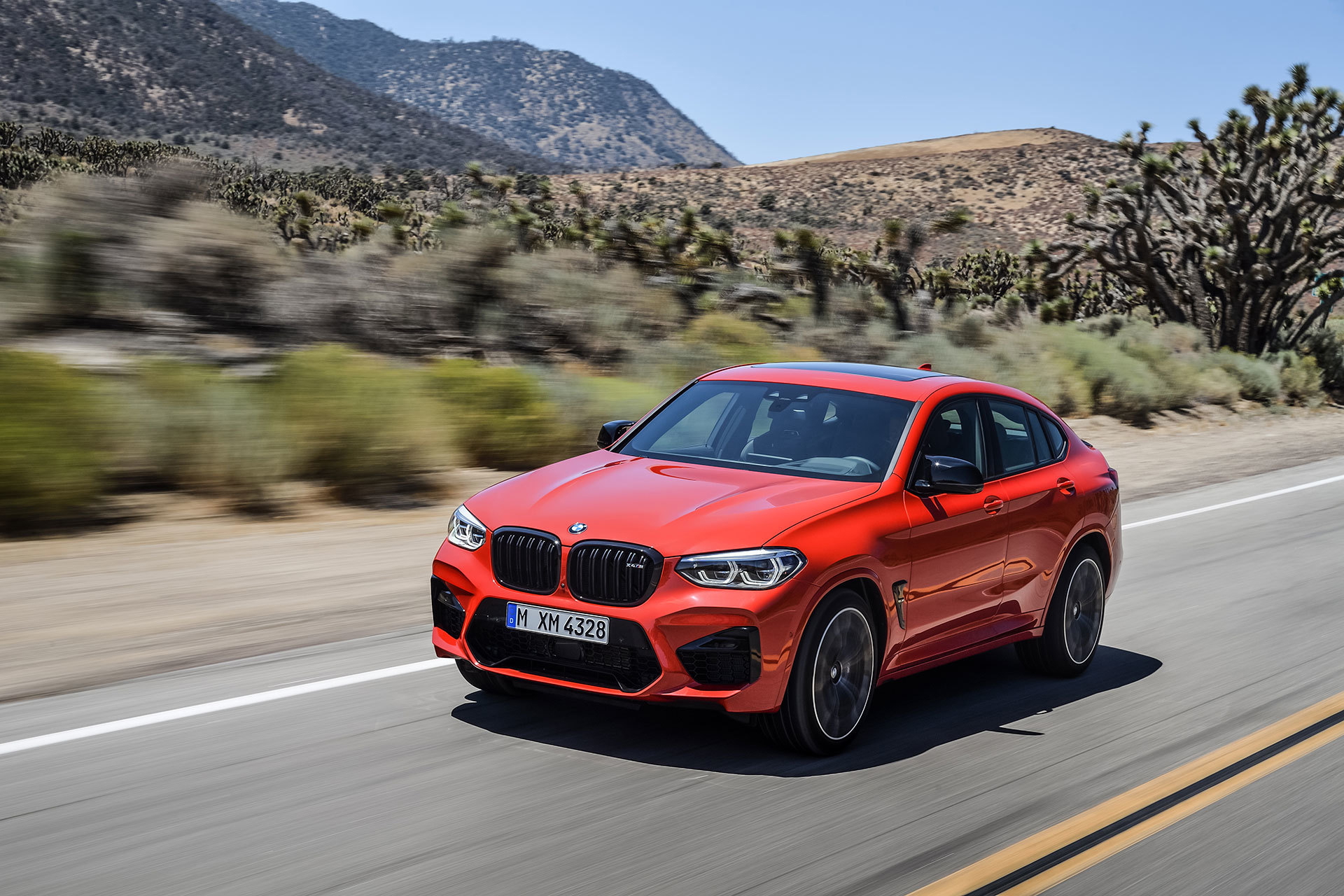 Bmw X4 M 2019 Rojo Exterior Movimiento 29