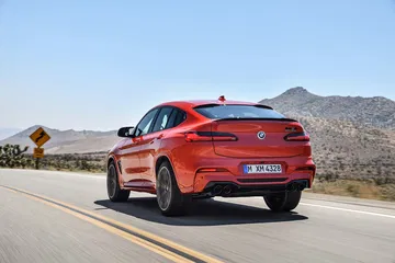Bmw X4 M 2019 Rojo Exterior Movimiento 31