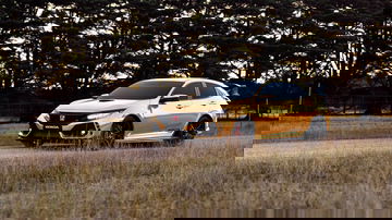 Honda Australia 50 Aniversario Dorado 5