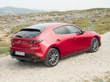 Mazda 3 Skyactiv G Exterior 00031