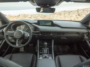 Mazda 3 Skyactiv G Interior 00018