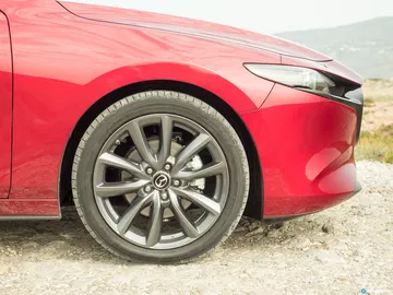 Mazda 3 Skyactiv G Llanta 18 00004