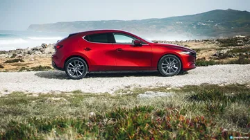 Mazda 3 Skyactiv G Perfil 00105