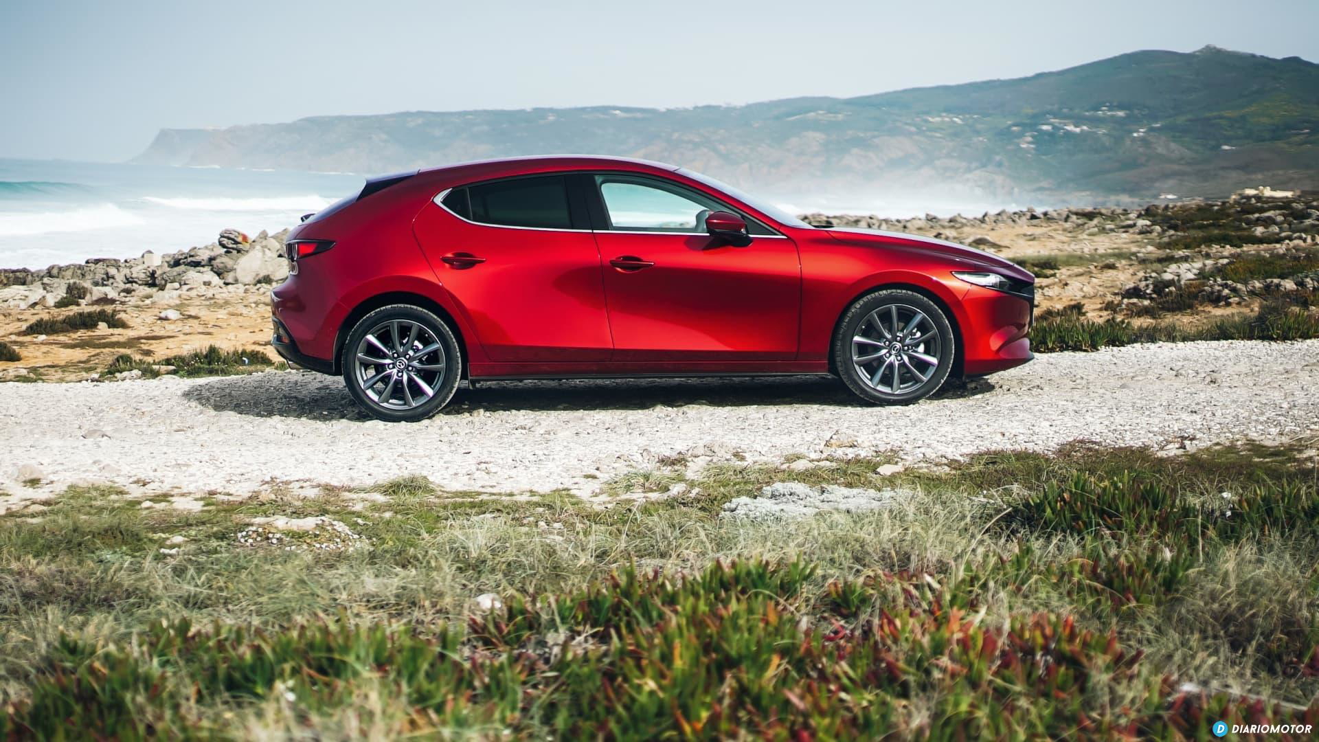 Mazda 3 Skyactiv G Perfil 00105
