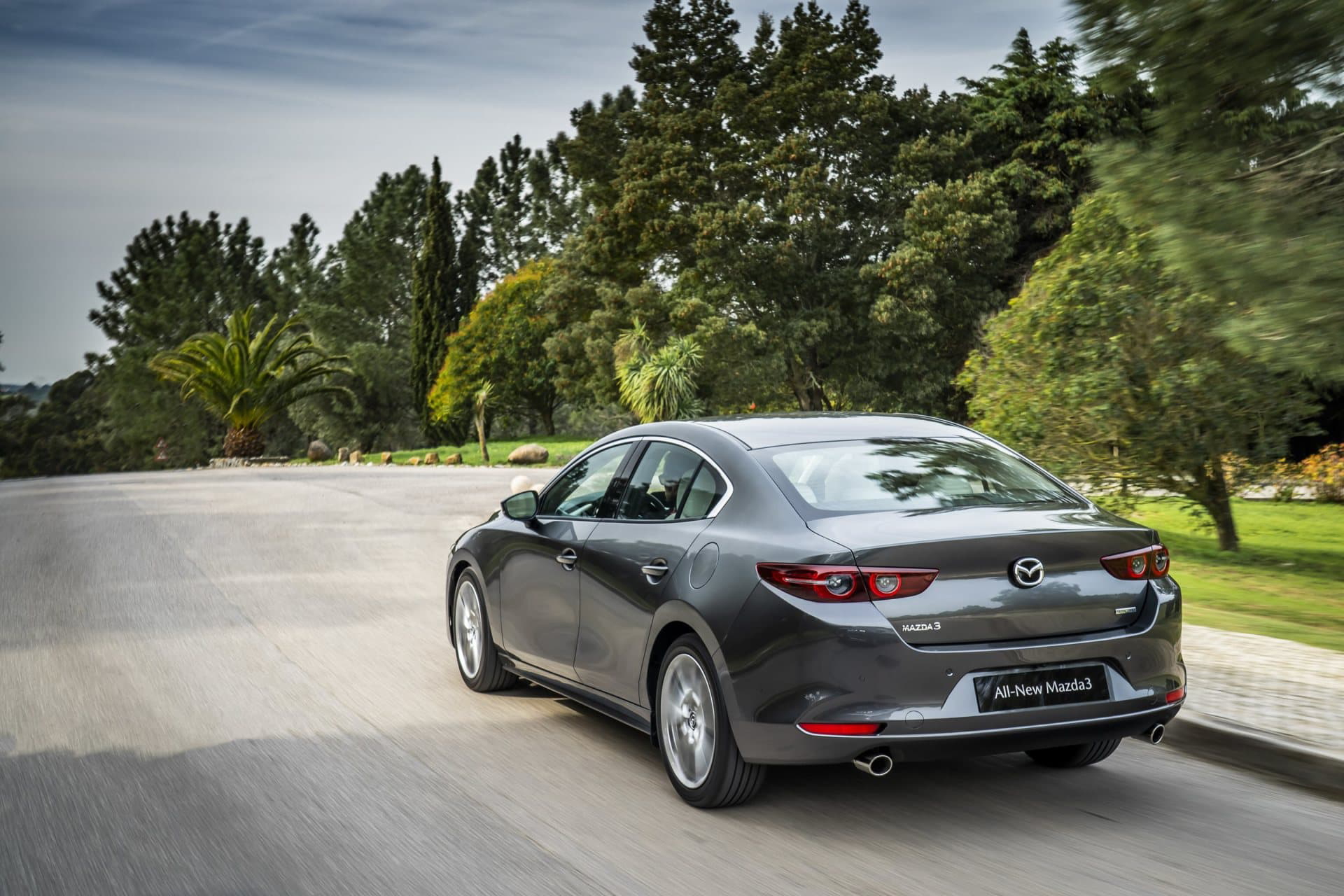 Mazda 3 Skyactiv G Oficial Gris 00115