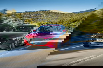 Mazda 3 Skyactiv G Oficial Rojo 00100