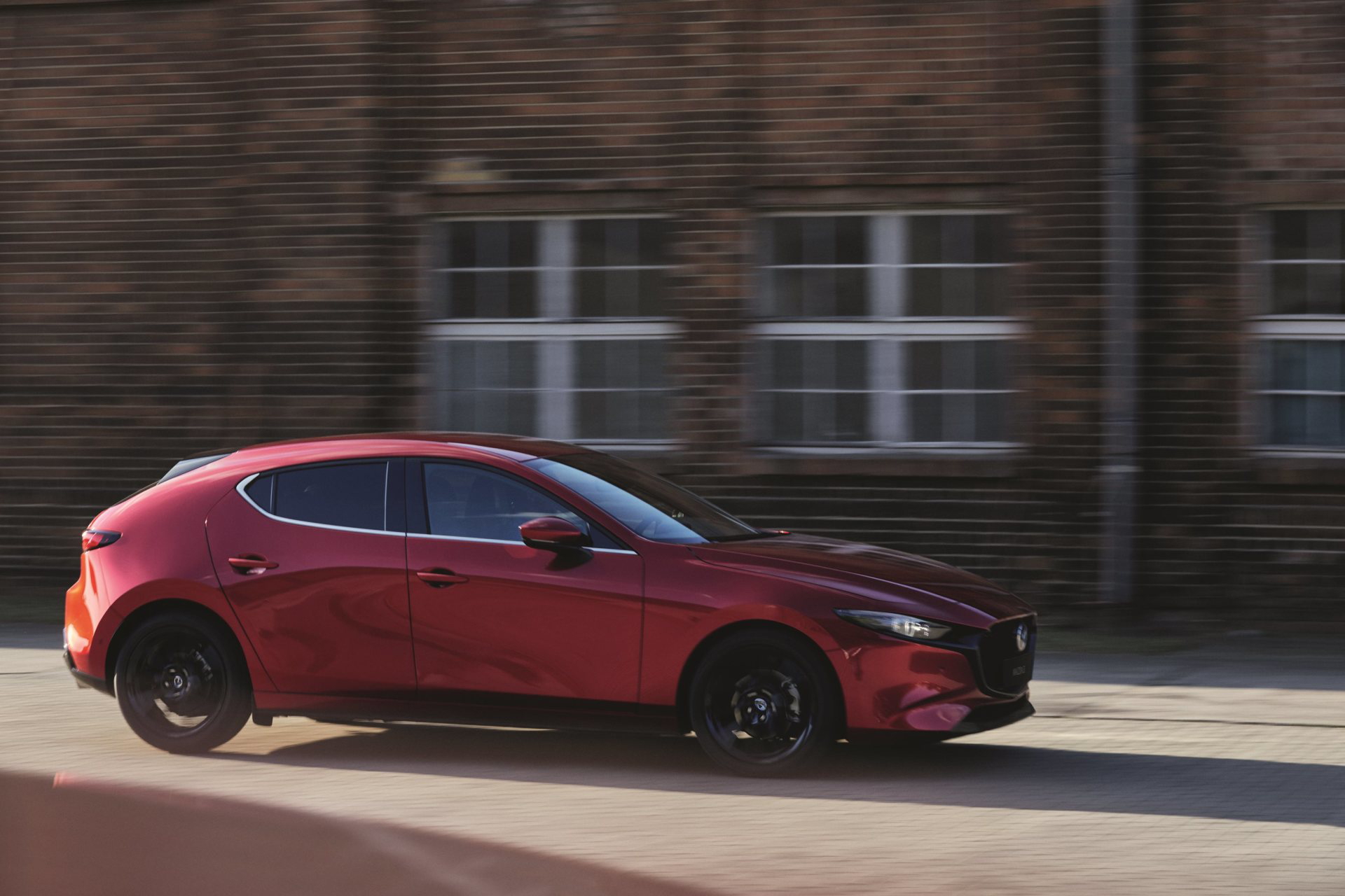 Mazda 3 Skyactiv G Oficial Rojo 00118