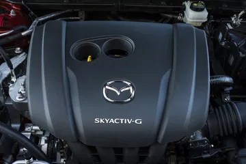 Mazda 3 Skyactiv G Oficial Rojo 00137