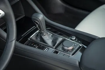Mazda 3 Skyactiv G Oficial Rojo 00142