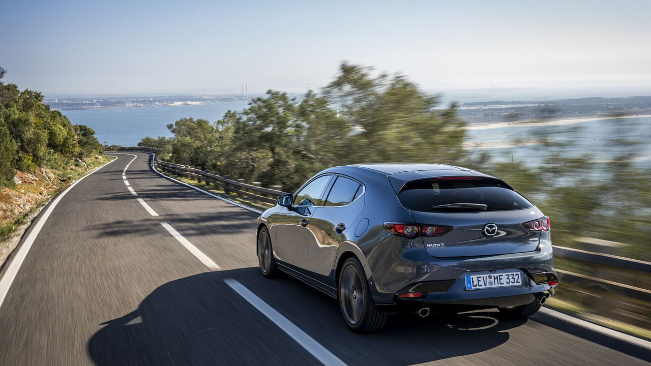 Mazda3 2019 Polymetal Trasera 02