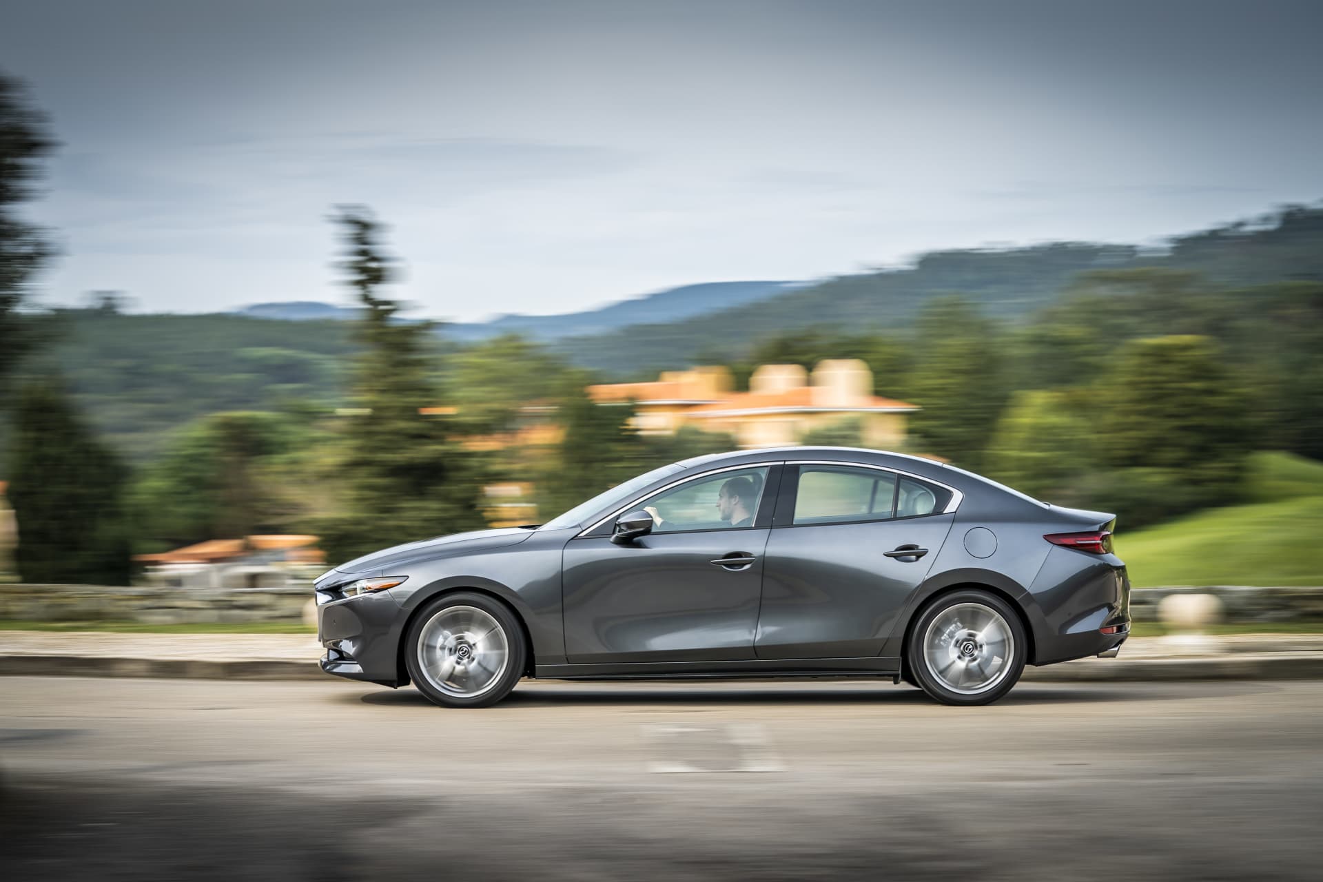 Mazda3 2019 Sedan Machinegrey Side 02