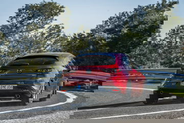 Mazda3 2019 Soulredcrystal Trasera 03