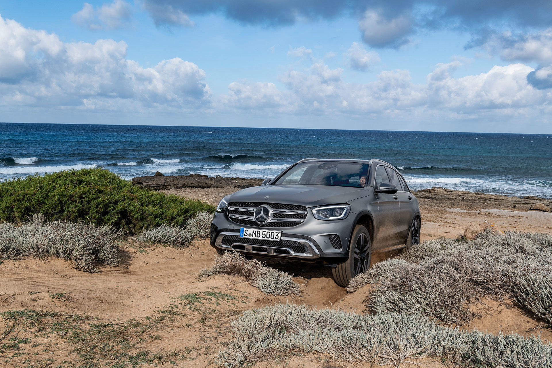 Mercedes Glc 2019 Gris 16