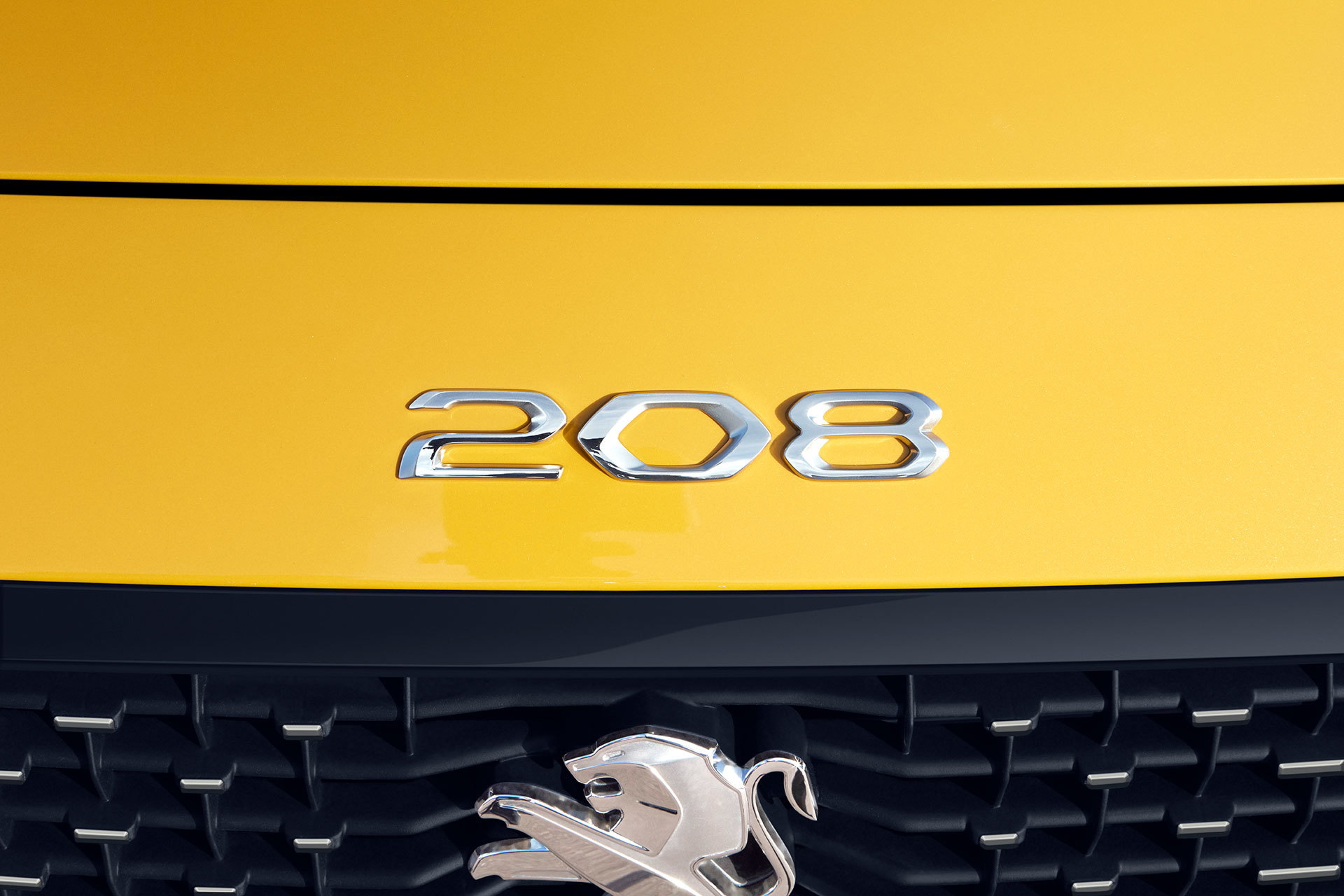 Peugeot 208 2019 Amarillo Detalles 04