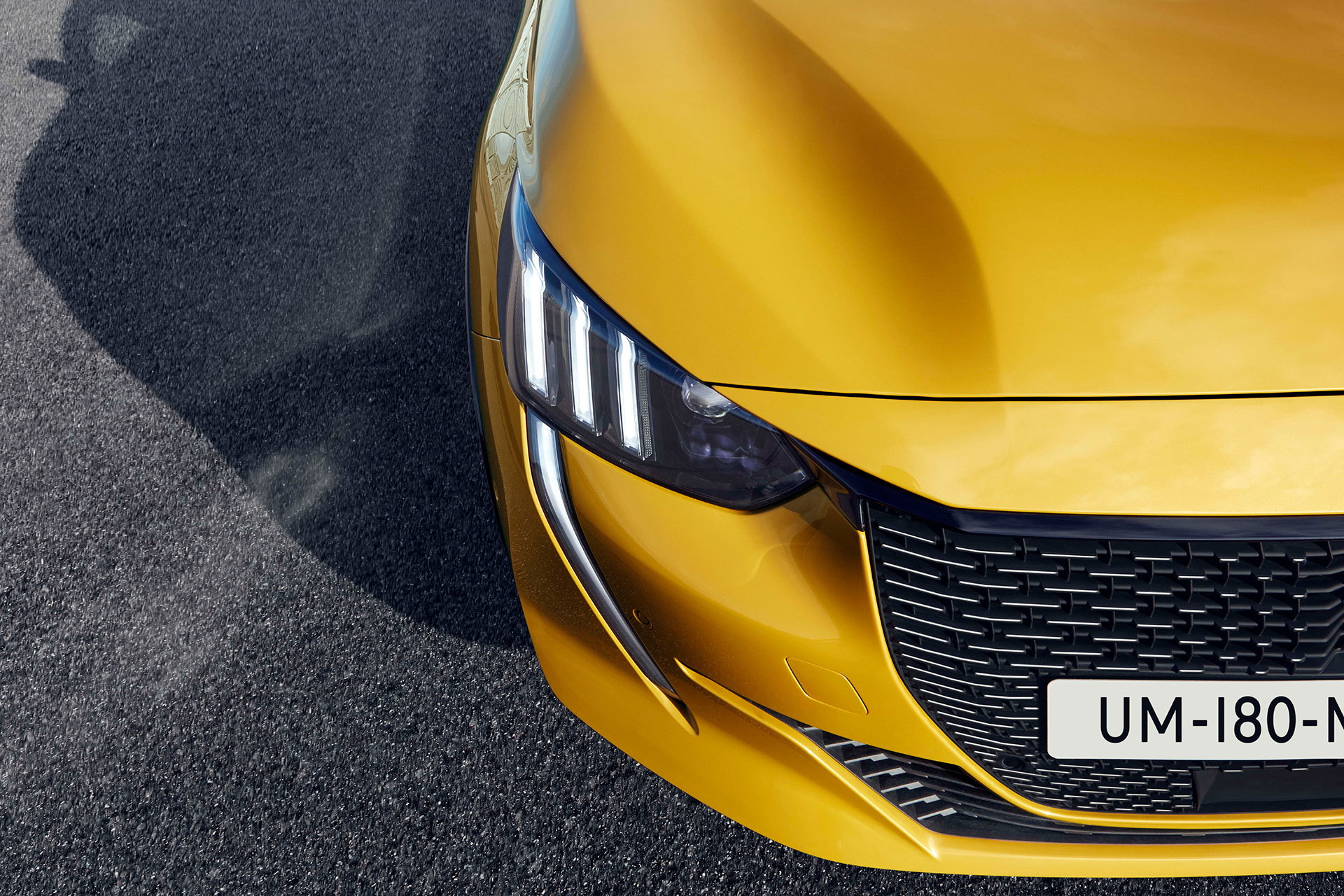 Peugeot 208 2019 Amarillo Detalles 05