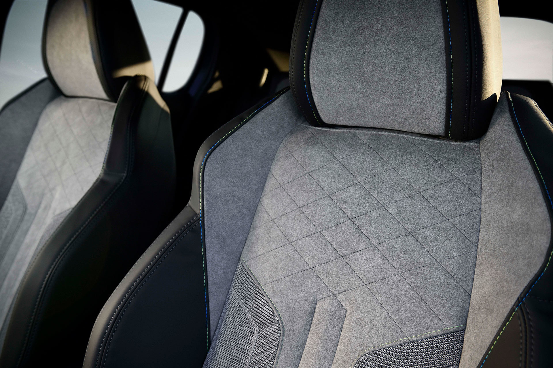 Peugeot E 208 2019 Azul Interior 02